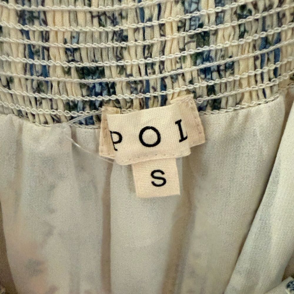 POL Floral off the shoulder with mini straps Cream and Blue Dress - Picture 8 of 11